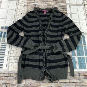 Women’s Epic Threads Gray & Black Ruffled Casual  Long Sleeve Sweater (XL) R15